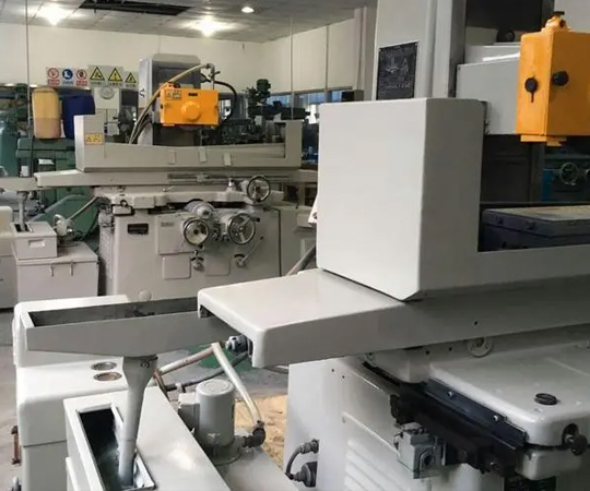 新設(shè)備噴涂